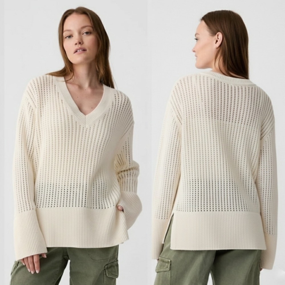 GAP White Crochet V-Neck Knit Sweater XS Soft Cotton Split HEM Relaxed Fit Y2K